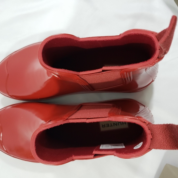 NWT CHELSEA GLOSS BOOTS RED BACK TAB - Picture 7 of 11